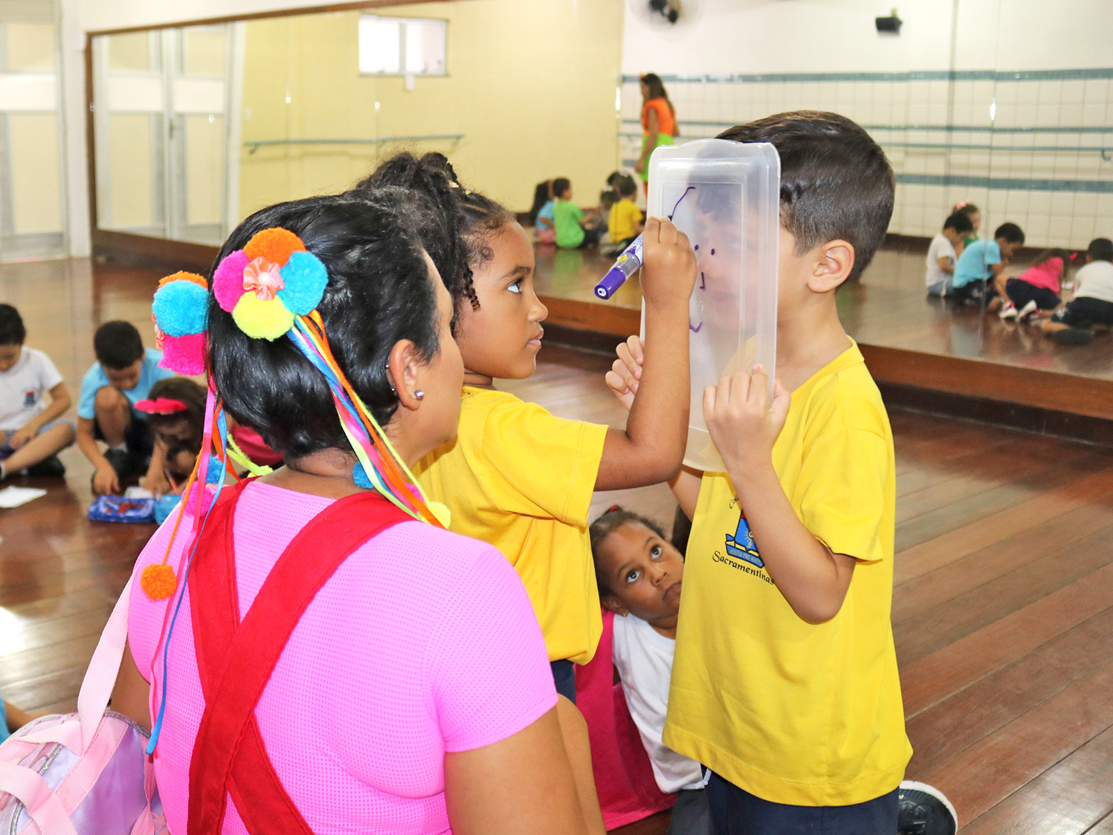 LANÇAMENTO DO PROJETO EDUCAÇÃO TRANSFORMADORA QUE GERA VIDA - OLHAR PARA SI, OLHAR PARA O OUTRO! - GRUPO 05 - 10/03/2023