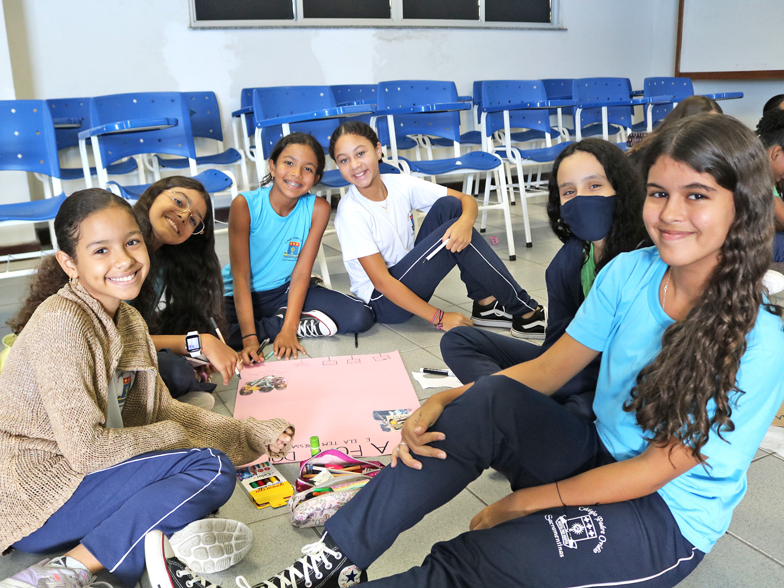 CONFECÇÃO DE CARTAZES - CAMPANHA DA FRATERNIDADE - 7º ANO - 15/03/2023