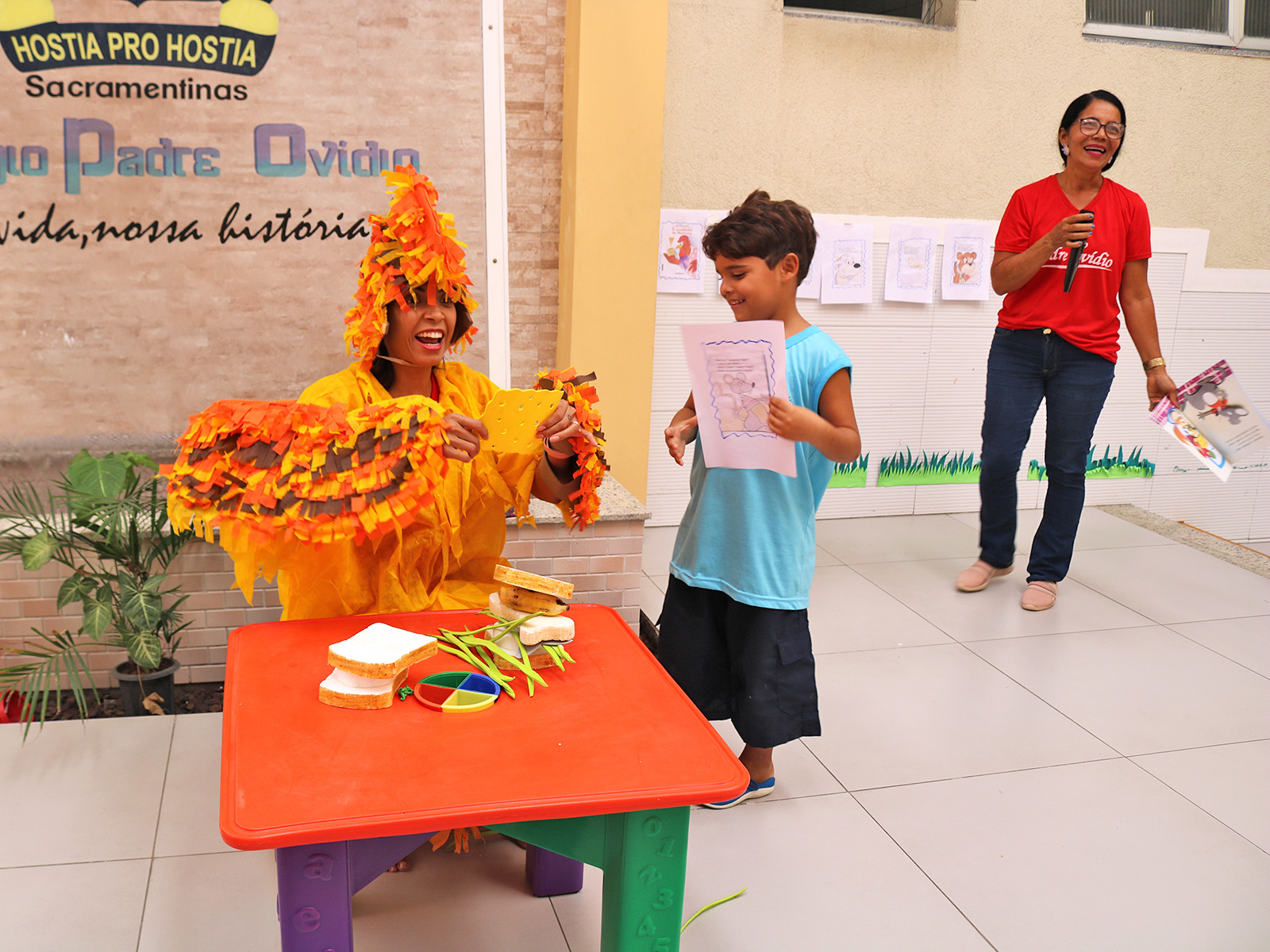 FESTIVAL LITERÁRIO - O SANDUÍCHE DA MARICOTA - 1º ANO - 17/04/2023