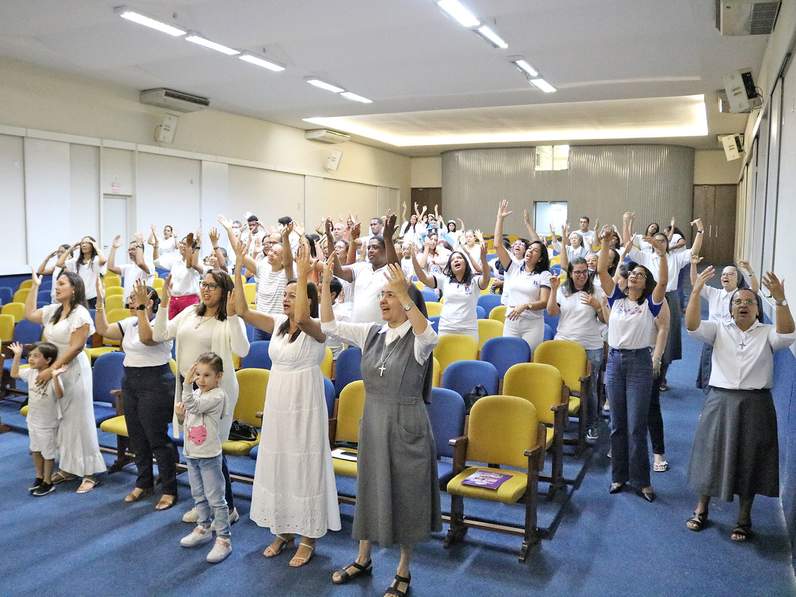 3ª CELEBRAÇÃO COM AS FAMÍLIAS - 10/05/2023