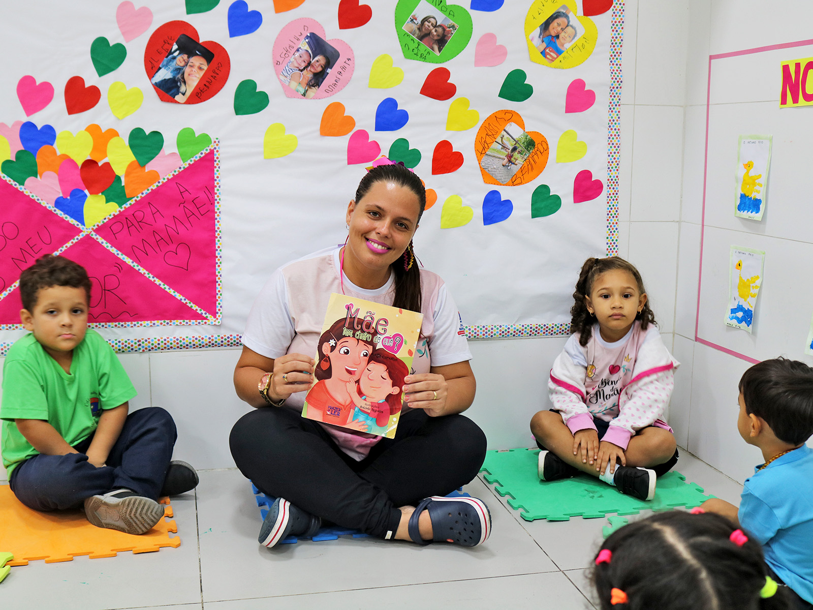 ATIVIDADE - MÃE TEM CHEIRO DE QUÊ? - GRUPO 03 A - 12/05/2023