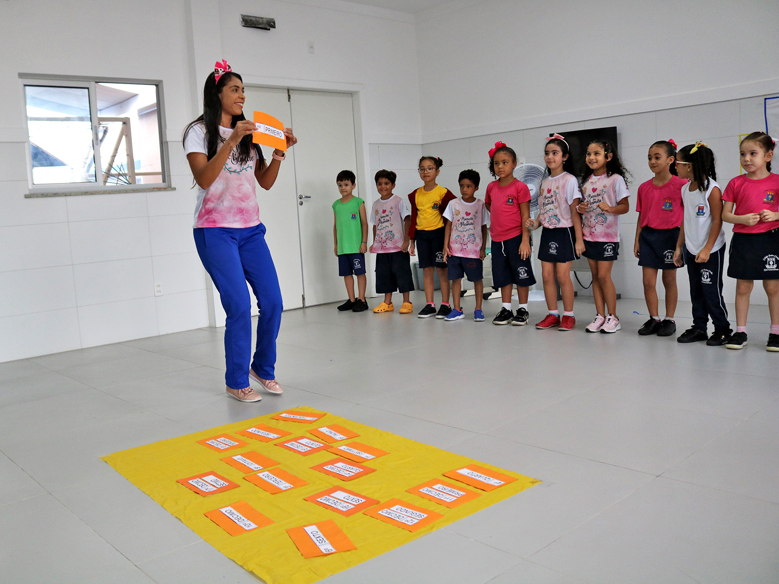 ATIVIDADE - PISADINHA DOS NÚMEROS ORDINAIS - 1º ANO A - 12/05/2023