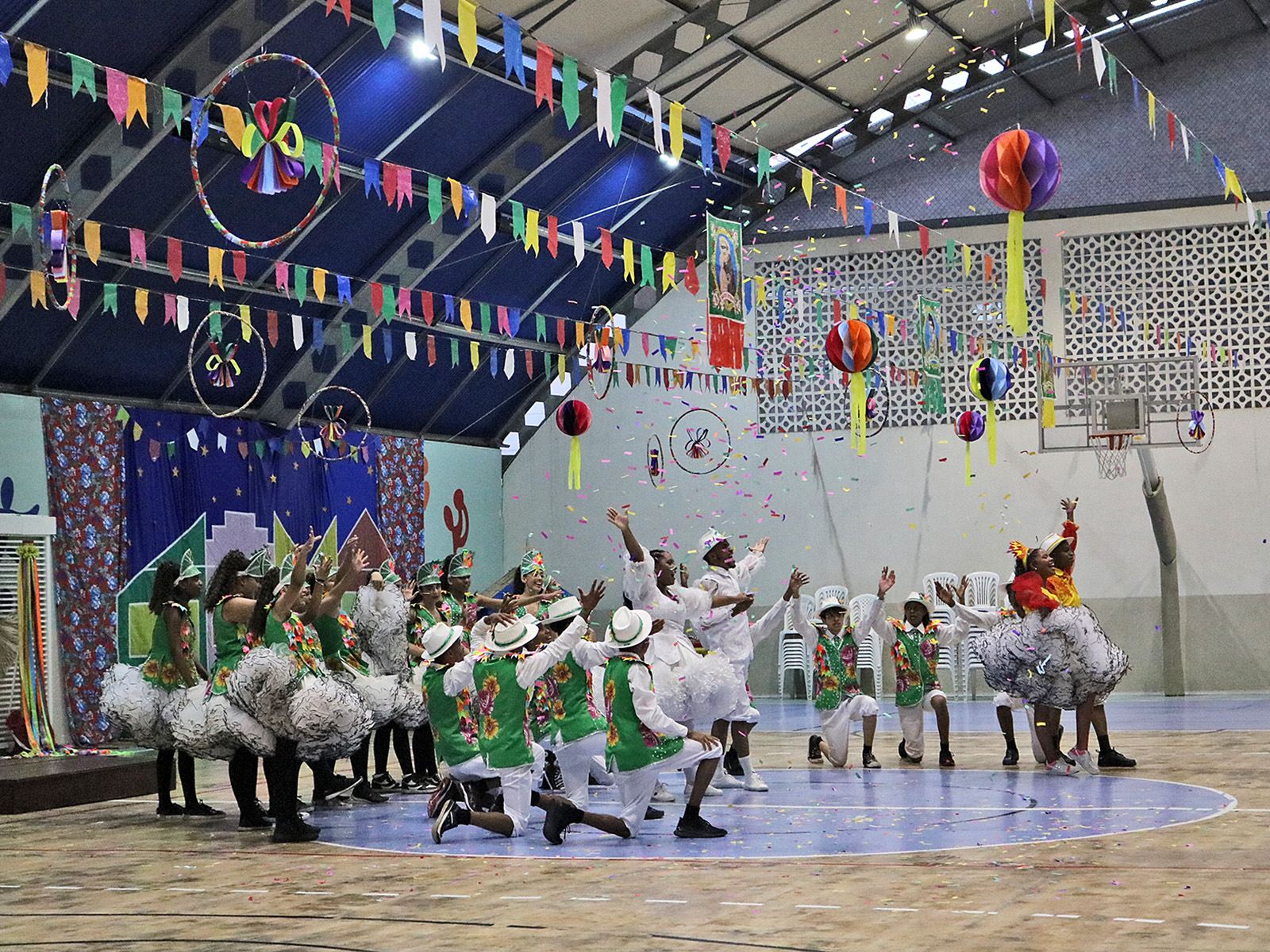 INTERVALO JUNINO - ENSINO MÉDIO - 21/06/2023