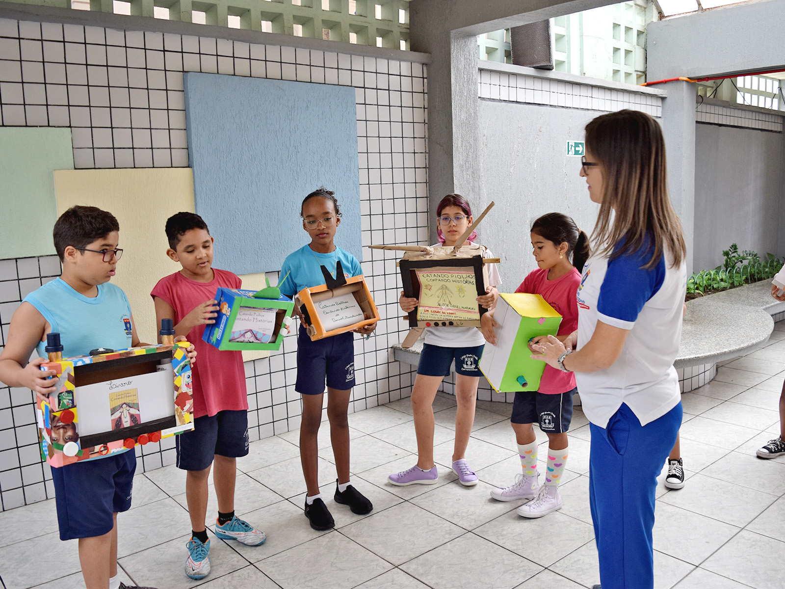 RECONTO LITERÁRIO - CATANDO PIOLHOS, CONTANDO HISTÓRIAS - 4º ANO - 23/10/2023