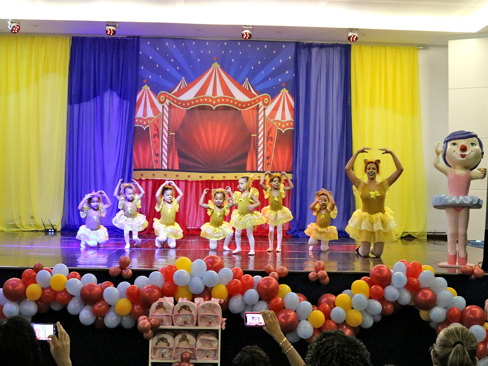 FESTIVAL DE BALLET - CIRCO DOS SONHOS - 30/11/2024