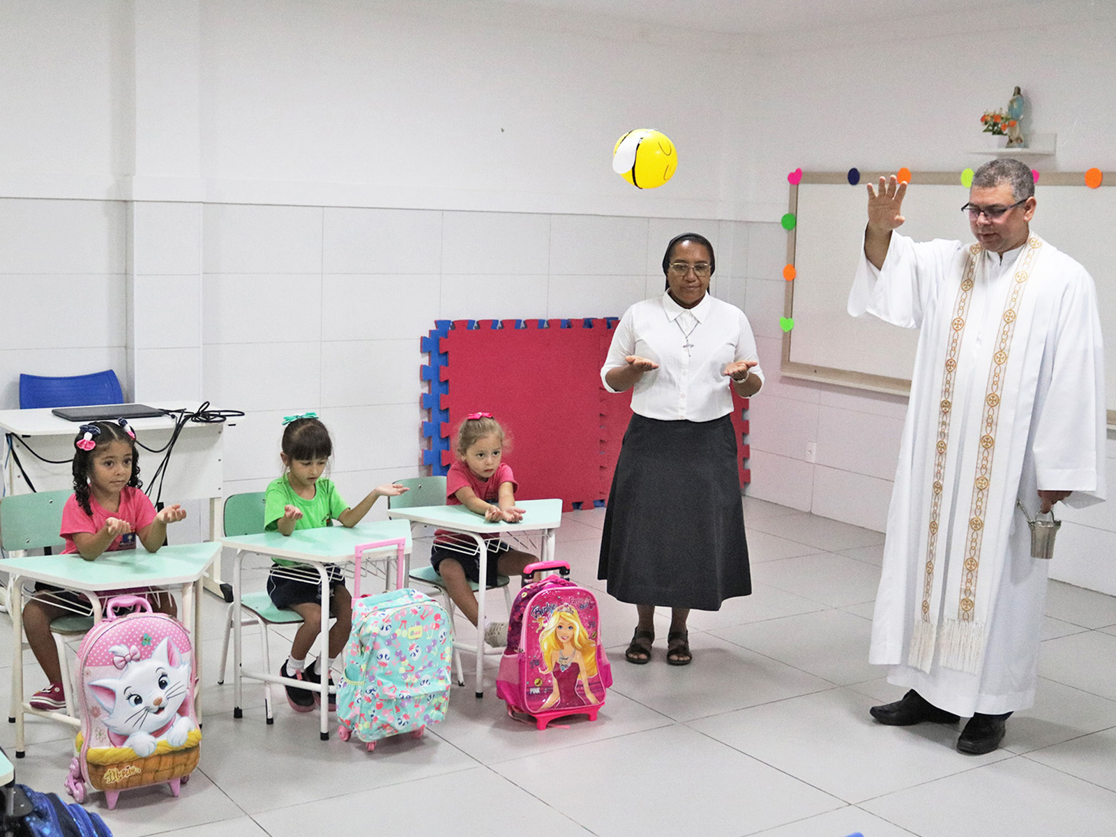 DIA DA BÊNÇÃO - ED. INFANTIL E 1º ANO - 10/02/2025
