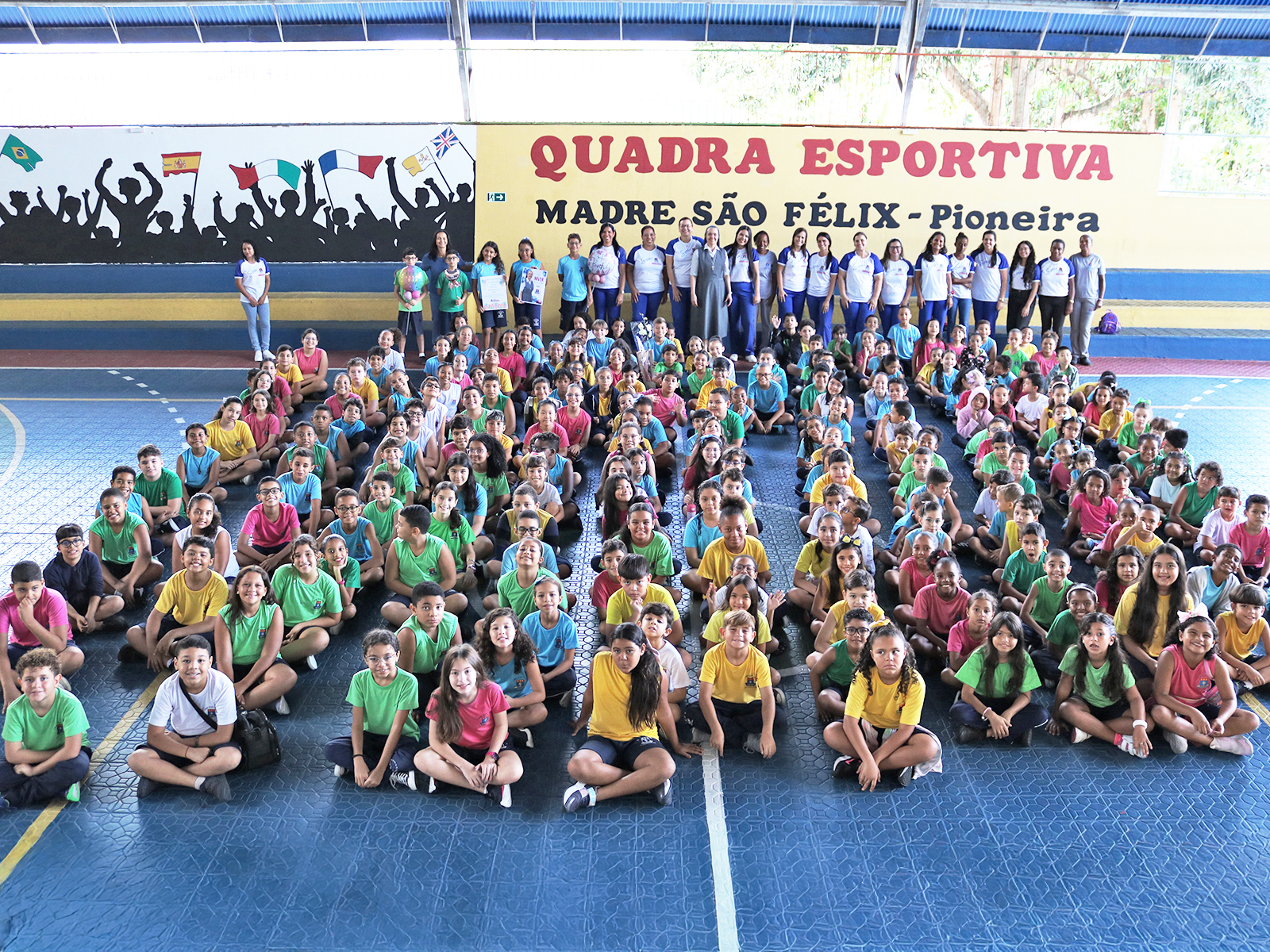 ANIVERSÁRIO DE NOSSA DIRETORA - IRMÃ ANA MARTA - 2º AO 5º ANO - EFAI - 09/04/2025