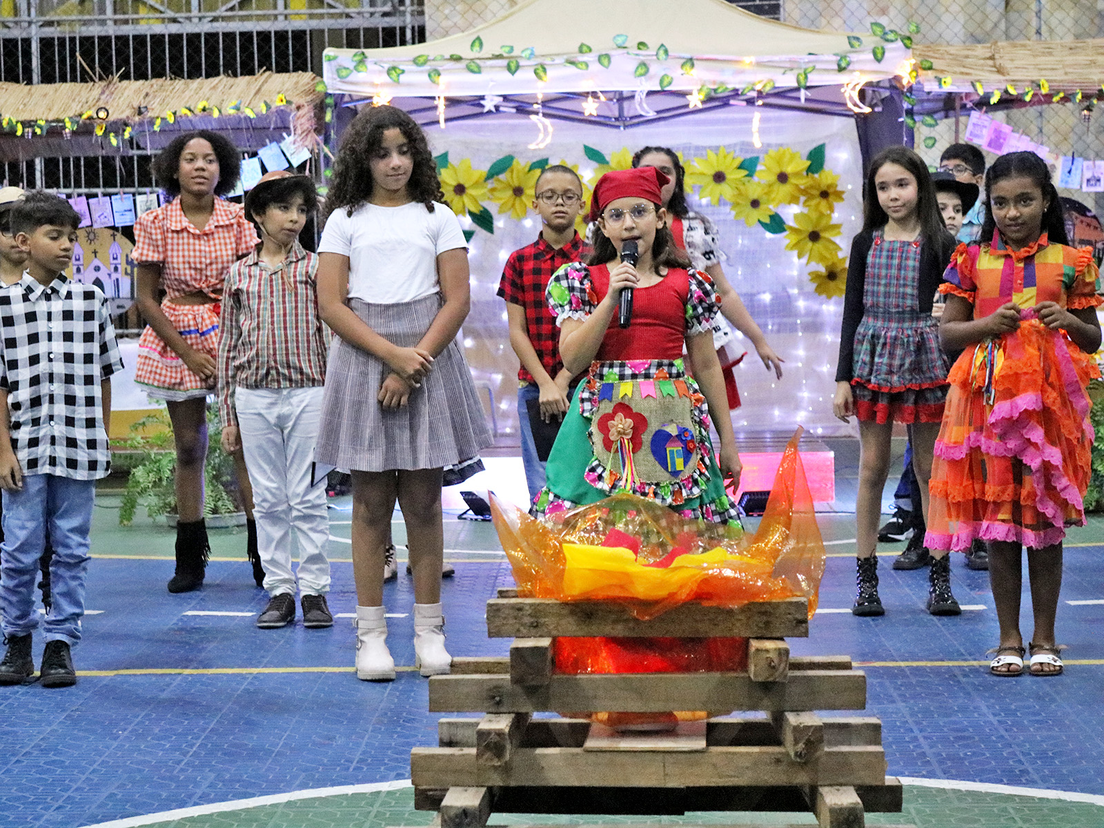 O CORDEL E SEUS ENCANTOS EM UM LUAR NO SERTÃO - 4º ANO - 31/10/2025